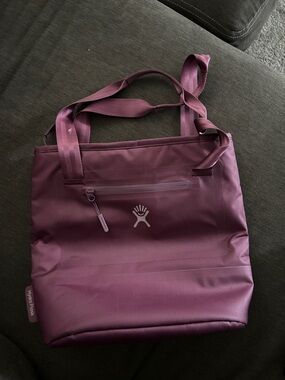 Hydro Flask Deep Plum Tote with Front Zip Pocket